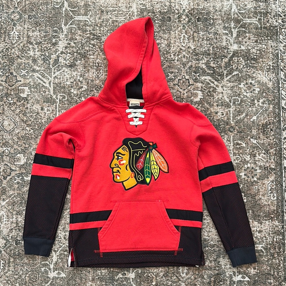 Kids blackhawks size S/8 Red Hoodie with Black Accents